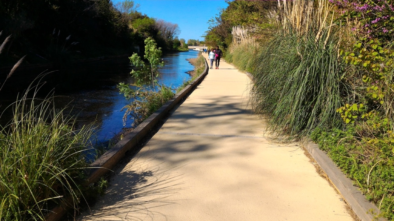 南法馬賽博雷利公園河濱